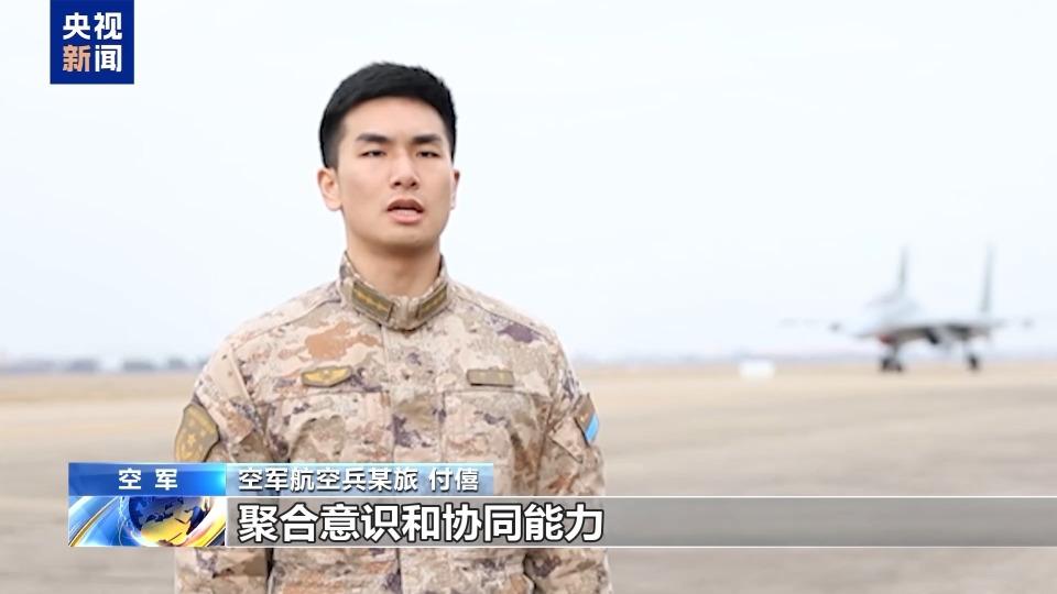  视频丨强强对抗→强强联手 东部战区多兵种“聚合”练兵 新闻