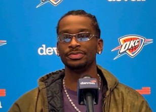 亚历山大谈多尔特被驱逐:我没看到发生了什么,但他只是想赢 新闻