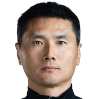  黄龙看台上那位专注的身影；邵佳一回归赛场考察；国足选材开启新篇章。 体育新闻 黄龙看台上那位专注的身影；邵佳一回归赛场考察；国足选材开启新篇章。 体育新闻