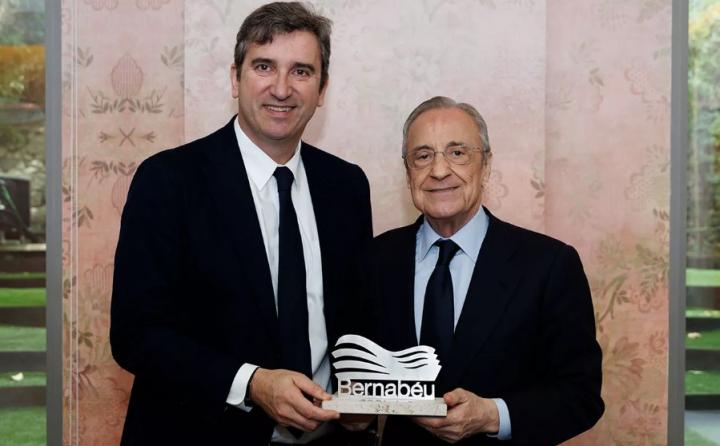 欧冠激战前夕,皇马曼城高层互致敬意;纪念品交换彰显体育风范。 体育新闻 欧冠激战前夕,皇马曼城高层互致敬意;纪念品交换彰显体育风范。 体育新闻 欧冠激战前夕,皇马曼城高层互致敬意;纪念品交换彰显体育风范。 体育新闻