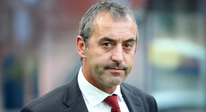  克雷莫内塞换帅完成；詹保罗回归执教，保级任务艰巨。 体育新闻