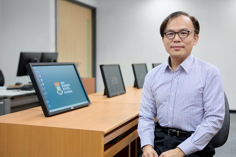  技术与管理断层：AI商业教育新赛道的战略布局与能力模型构建 IT技术 技术与管理断层：AI商业教育新赛道的战略布局与能力模型构建 IT技术
